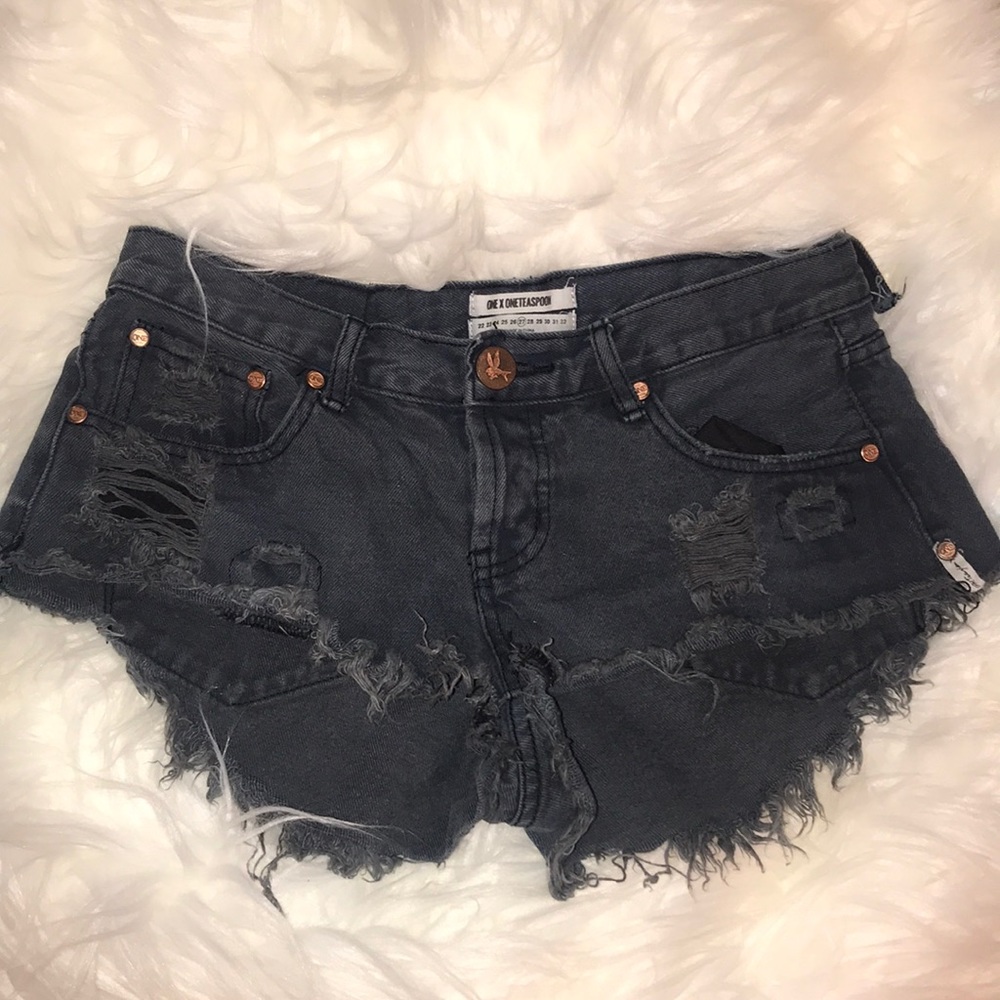 One teaspoon black fox bonitas